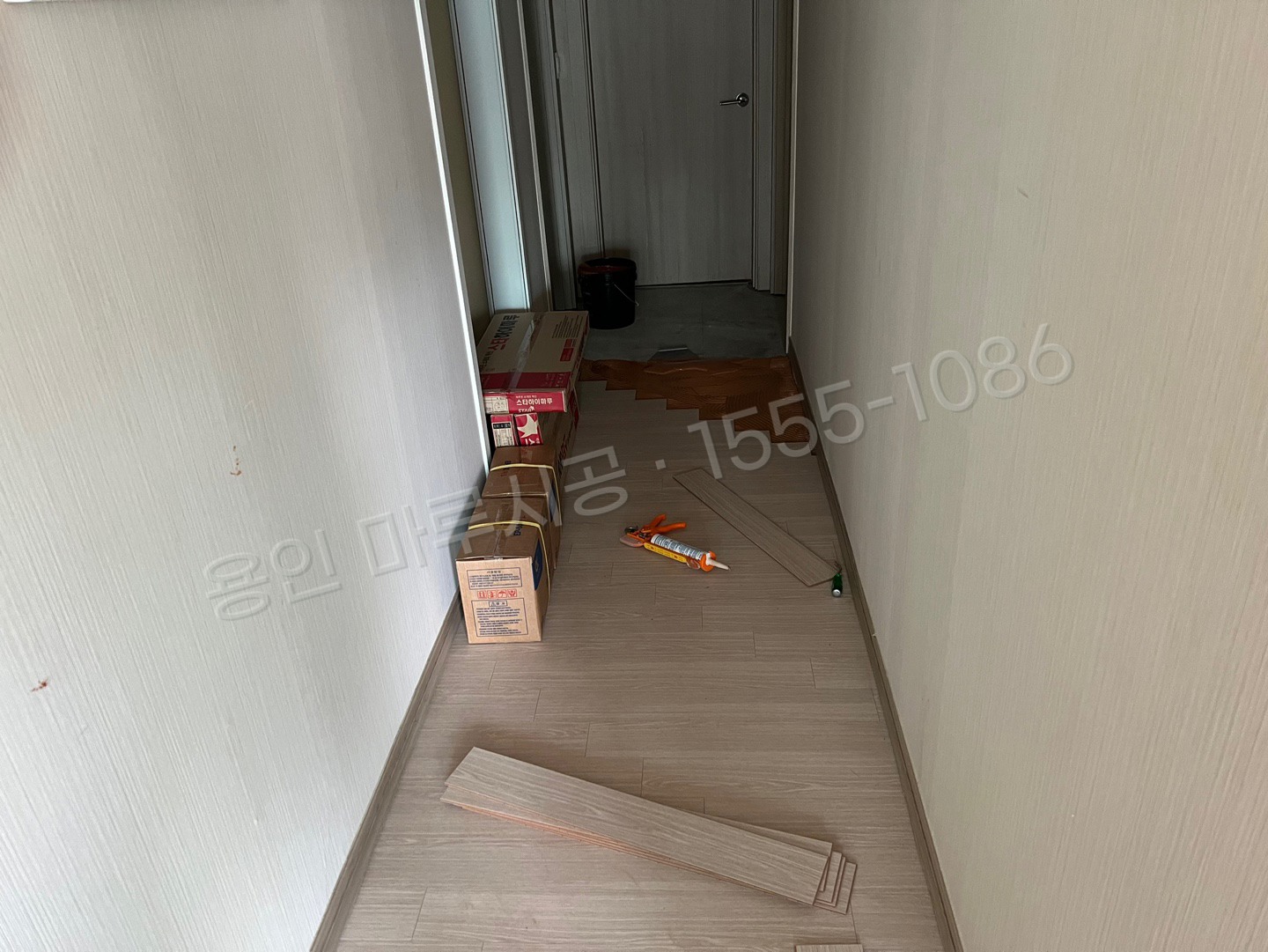 용인 기흥구 지곡동 바닥공사 마루시공업체 스타 하이마루 워시오크 강마루 시공 중