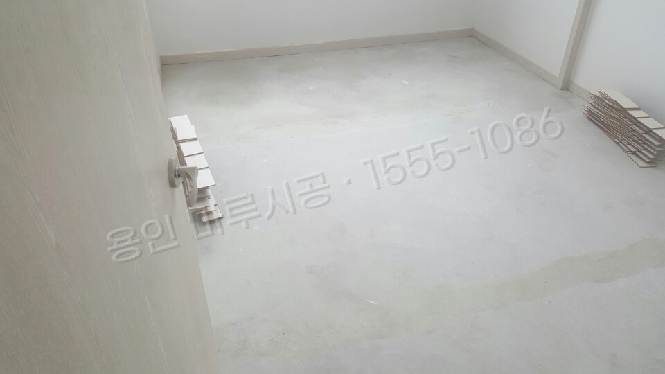 용인 처인구 남사읍 바닥공사 마루시공업체 한솔 SB 쉬폰화이트 강마루 시공 전